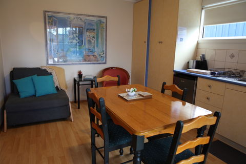 Sails On Port Sorell Boutique Apartments - Kempsey Accommodation 7