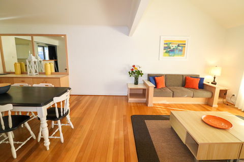 Shearwater Deluxe Villa - Kempsey Accommodation 8
