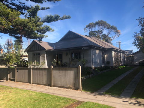 Somerled House - Kempsey Accommodation 0