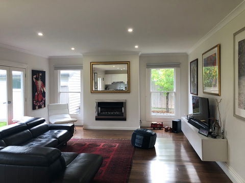 Somerled House - Kempsey Accommodation 2