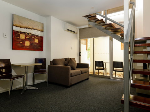 The Waterloo Bay Hotel - Kempsey Accommodation 5