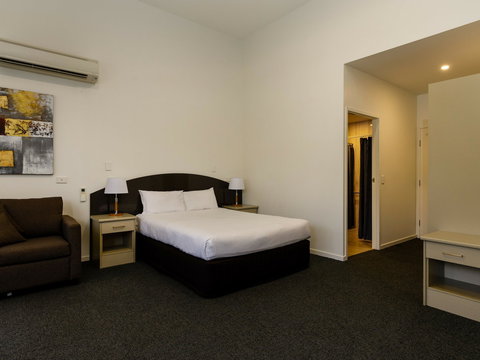 The Waterloo Bay Hotel - Kempsey Accommodation 6