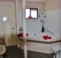Dartmouth Motor Inn