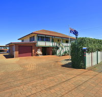 Dunelm House Bed and Breakfast - Kempsey Accommodation