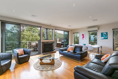 L'Vista Lorne - Kempsey Accommodation 0
