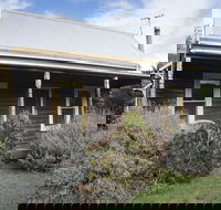 Orchard Cottages - Kempsey Accommodation