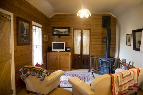 Orchard Cottages - Kempsey Accommodation 2
