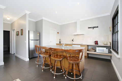 River Verse - Kempsey Accommodation 2