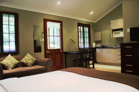 Sunshine Valley Cottages - Kempsey Accommodation 1