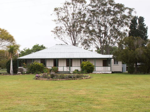 Vineyard Cottage - Kempsey Accommodation 0