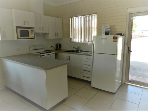 API Pelican Beach Front Apartments Kalbarri - Kempsey Accommodation 1