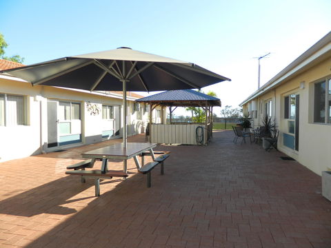API Pelican Beach Front Apartments Kalbarri - Kempsey Accommodation 2