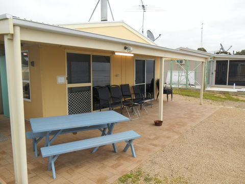 Dot N Pats - Kempsey Accommodation 0