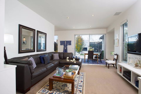 Dunmore House - Kempsey Accommodation 1