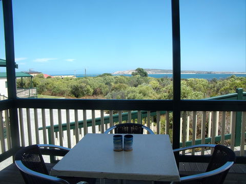 Elliston Waterloo Bay Tourist Park - Kempsey Accommodation 0