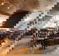 Feathertop Alpine Lodge