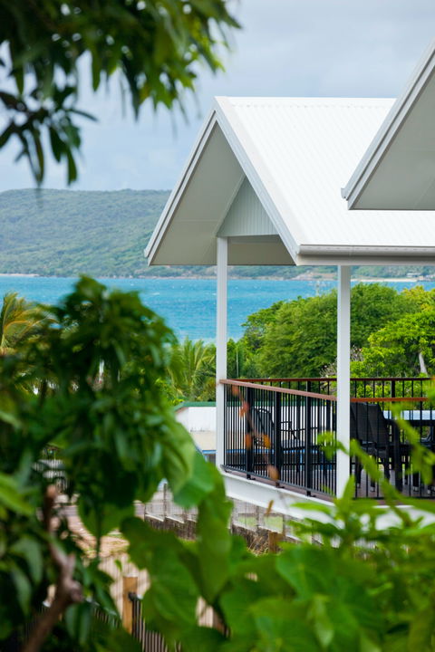 Island Villas And Apartments - Kempsey Accommodation 0