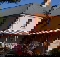 Meredith House And Mews - Kempsey Accommodation