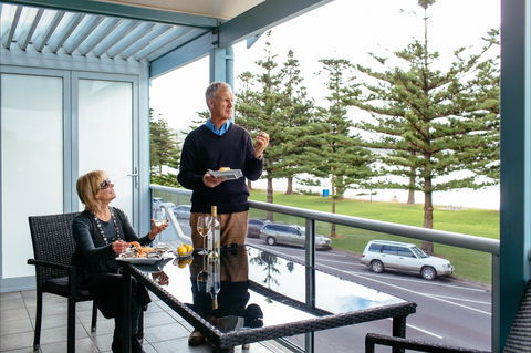 Port Lincoln Foreshore Apartments - Kempsey Accommodation 1