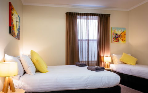 Port Lincoln Foreshore Apartments - Kempsey Accommodation 2