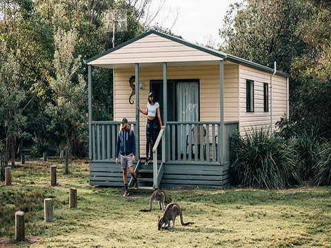 Pretty Beach Cabins - Kempsey Accommodation 0