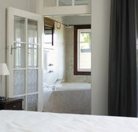 Caves House Hotel - Kempsey Accommodation