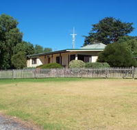 Monteve Cottage - Kempsey Accommodation