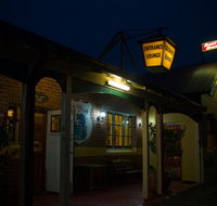 The Bull and Bush Tavern - Kempsey Accommodation