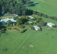 Harvey Hills Farmstay Chalets - Kempsey Accommodation