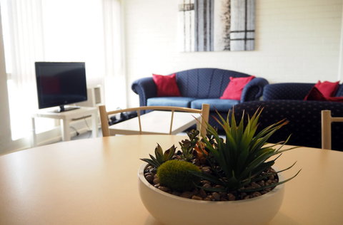 Budget Apartments Como South Perth - Kempsey Accommodation 7
