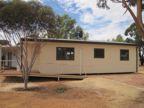 Kondinin Caravan Park - Kempsey Accommodation 4