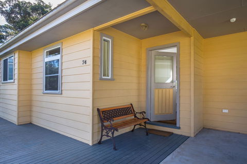Breeze In Mollymook Beach - Kempsey Accommodation 1