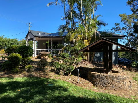 Clouds Mapleton - Kempsey Accommodation 1