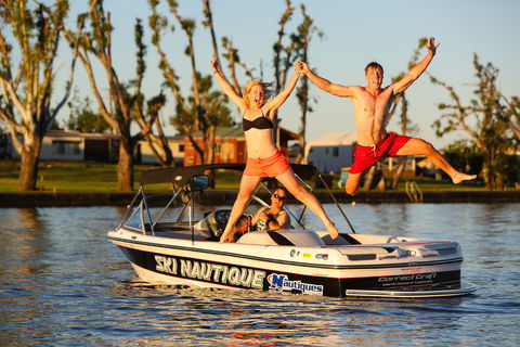 DC On The Lake - Kempsey Accommodation 2