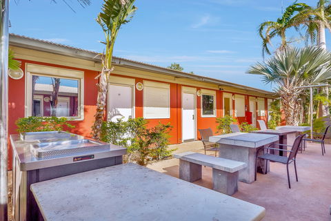 Econo Lodge Karratha - Kempsey Accommodation 0