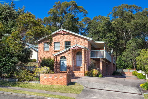 Footsteps To Mollymook Beach - Kempsey Accommodation 0