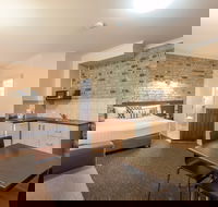 Highlander Motor Inn and Apartments - Kempsey Accommodation