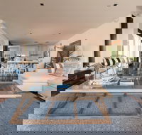 Spinnakers Waterfront - Kempsey Accommodation
