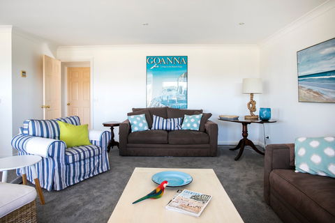 Summer Days - Kempsey Accommodation 2