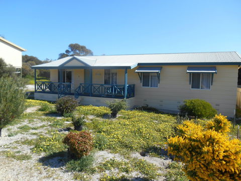 At The Beach - Kempsey Accommodation 0