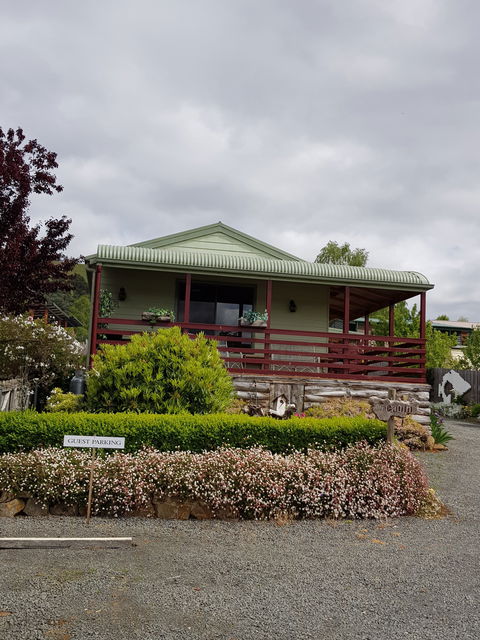Cottage On Main - Kempsey Accommodation 0