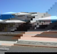 Cozzys Condo Luxury Beach House - Kempsey Accommodation
