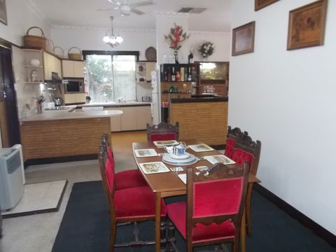 Cross Road Traveller`s Rest - Kempsey Accommodation 0