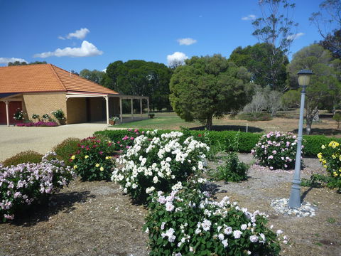 Fairways Bed And  Breakfast At Jerilderie - Kempsey Accommodation 2