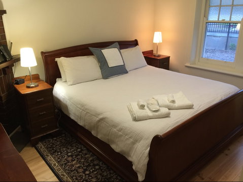 MacDonnell House, Naracoorte - Kempsey Accommodation 1