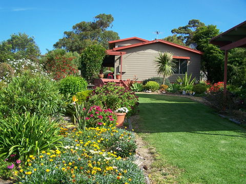 Monaro Cottage - Kempsey Accommodation 1