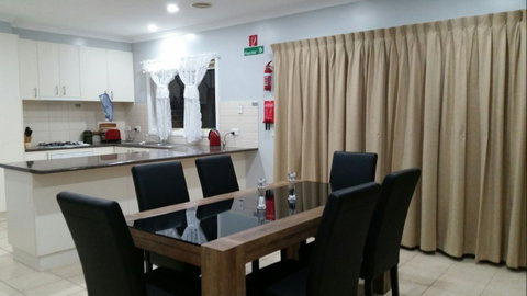 Numurkah Self Contained Apartments - Kempsey Accommodation 1