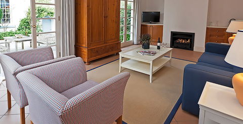 Oscars Waterfront Boutique Hotel - Kempsey Accommodation 2