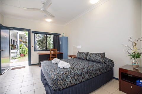 Palm Island Motel - Kempsey Accommodation 1