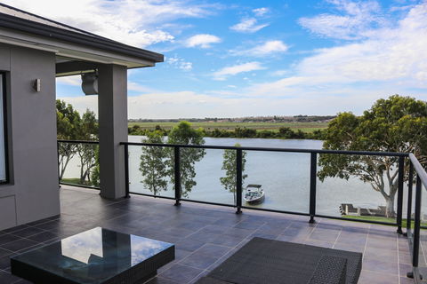River Devine  White Sands Murray Bridge - Kempsey Accommodation 0